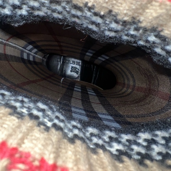 Burberry rain boots lightly worn size 7 - Picture 3 of 3